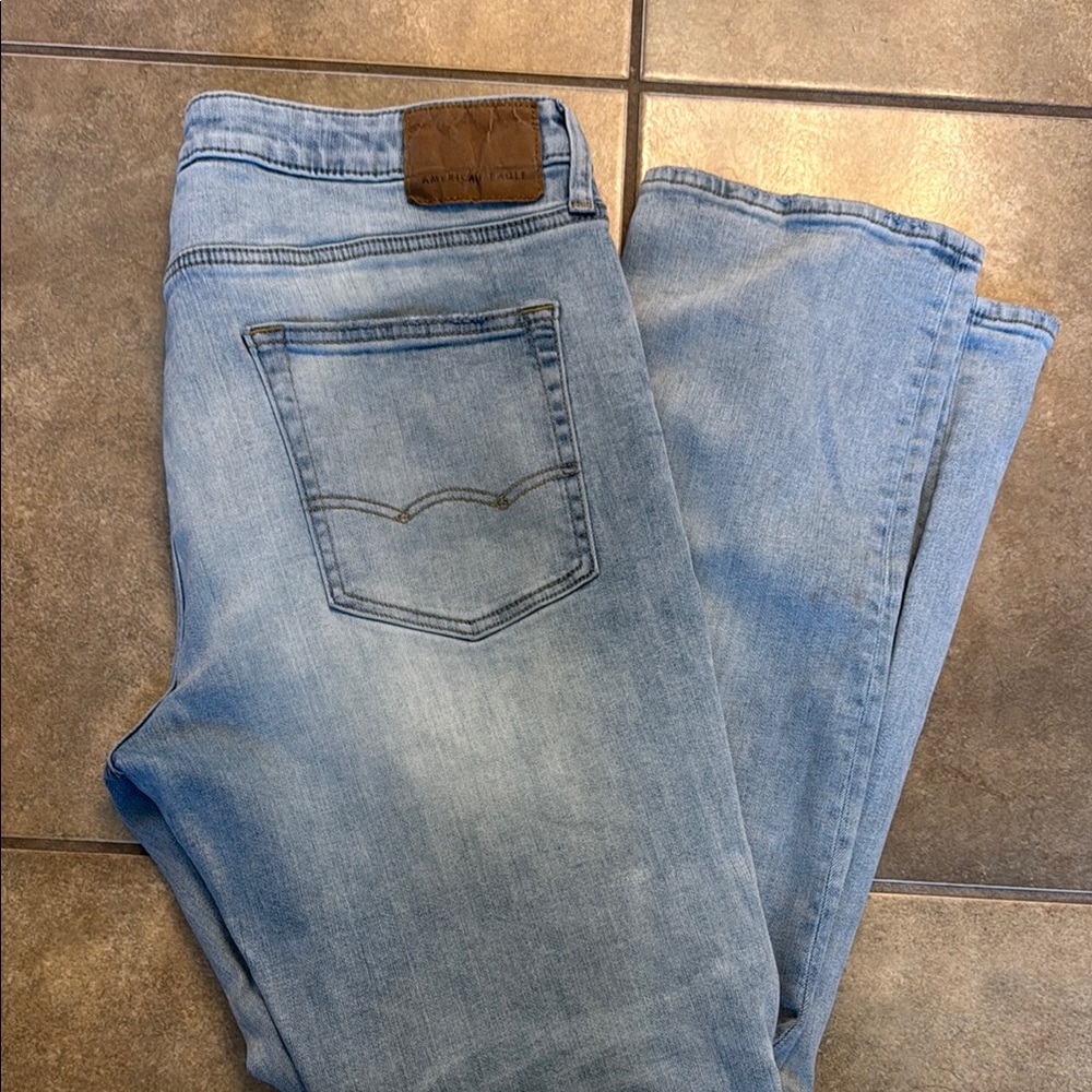 American Eagle Light Blue Denim Jeans